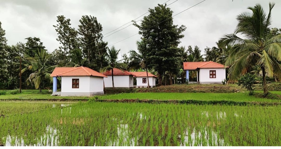 Exotic Farm Cottages with Garden View