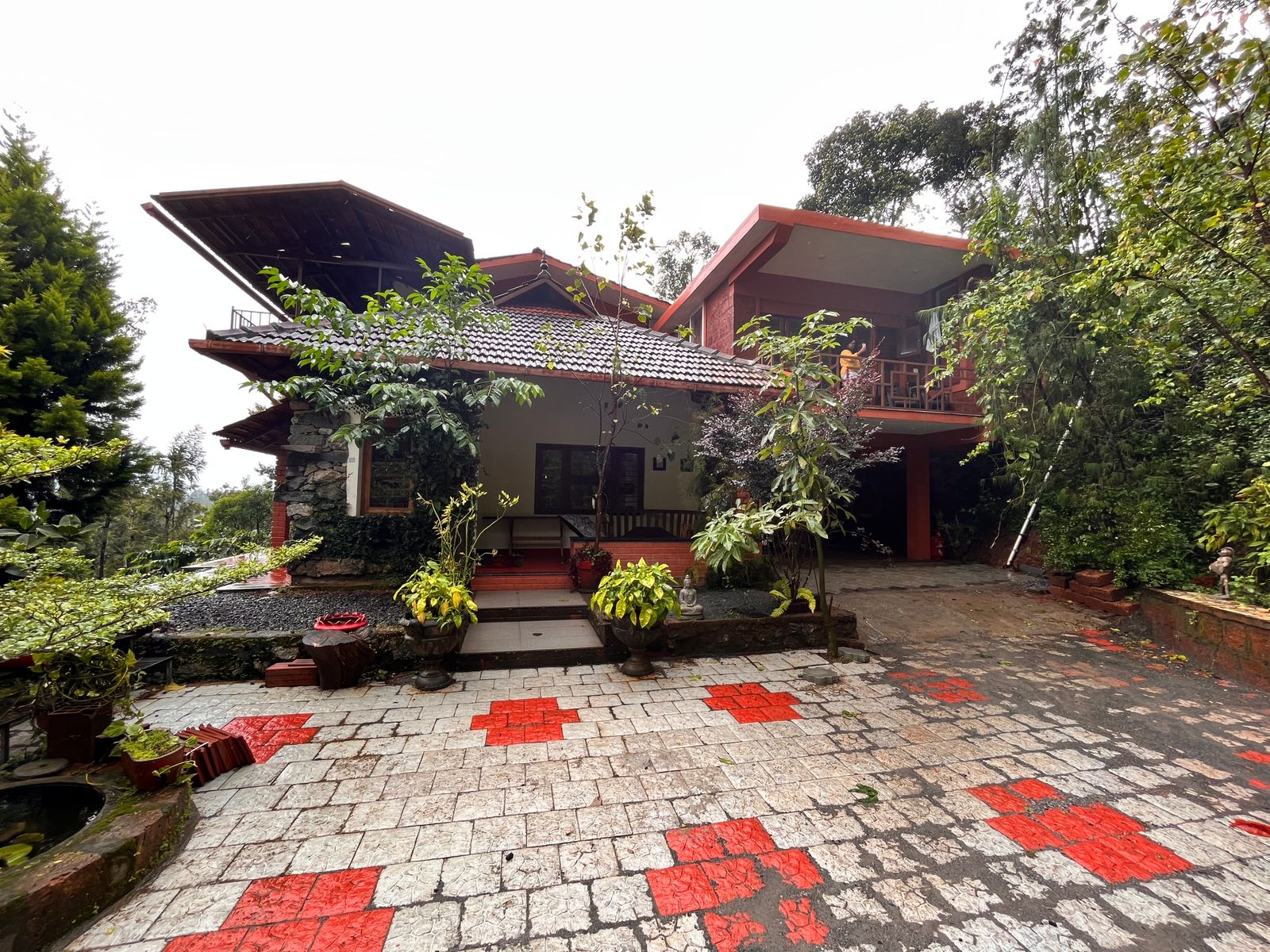 Whispering Meadows Farmhouse in Virajpet